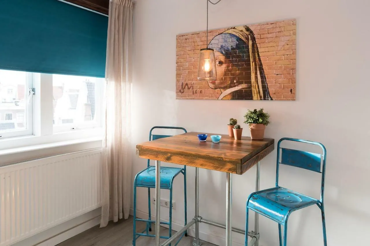 Emperor Studio Apartment Amsterdam Homestay